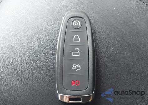 2015 Ford Taurus Limited z USA, uszkodzony, nr VIN 1FAHP2F88FG199571